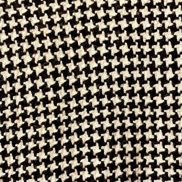 Collection XIIX Soft rayon fringed black & white houndstooth pattern large scarf - Picture 2 of 8